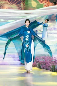 A Royal Trio: Miss Vietnam Queens Bao Ngoc, Tieu Vy, and Thanh Thuy Shine in Traditional Ao Dai - image 5