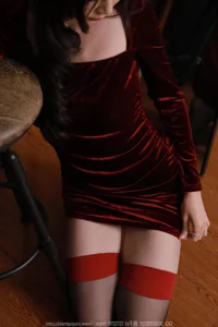 IESS Tuan Tuan Charming Knee-highs: Trendy Hosiery and Casual Elegance - image 79