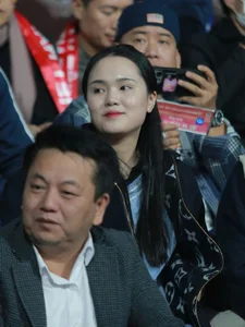 Vietnam National Team Wins AFF Cup: Spotlight on the Captain's Wife's Beauty - image 4