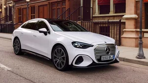 All-Electric Mercedes-Benz C-Class: S-Class Comfort in a Compact Sedan - image 15