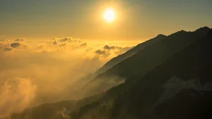 Chasing Clouds in Ta Xua: A Breathtaking Guide to Khe Cai Village Sunsets - image 0