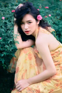 Stunning Gallery of Phan Thi Hong Sang: Capturing the Essence of Elegance and Modern Charm - image 19