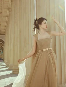 Meet the Vietnamese Nurse Inspiring Thousands as the Ultimate Running Goddess and Fitness Icon - image 0