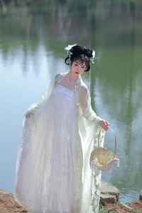 Captivating Expressions: YiTuYu Art Language Vol.6188 Featuring Zhou Zhou AY - image 0