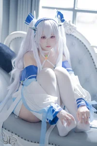 Dreamy Aesthetics: Coser lunananya as Laffey II - image 2
