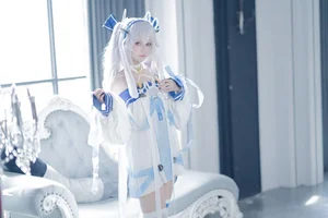 Dreamy Aesthetics: Coser lunananya as Laffey II - image 0