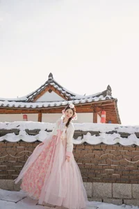 Captivating Portraits: YiTuYu Art Language Vol.7340 Fei Tian Xiao Mo Nu - image 8