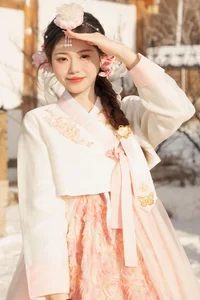 Captivating Portraits: YiTuYu Art Language Vol.7340 Fei Tian Xiao Mo Nu - image 14