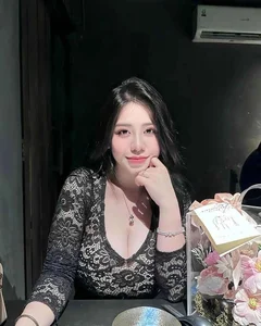 Discover the Elegant Style and Beauty of Minh Nhựa’s Second Daughter - image 0