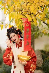 Artistic Mastery in YiTuYu Art Language Vol.6509: A Deep Dive into Jie Yu’s Portraits - image 5