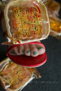 IESS Tangtang Mid-Autumn Festival Special: Mooncakes and Silk Stockings Gallery - image 12