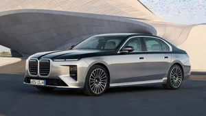 2027 BMW 7-Series Facelift: A Historic Update Infused with Future DNA - image 23