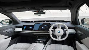 2027 BMW 7-Series Facelift: A Historic Update Infused with Future DNA - image 10
