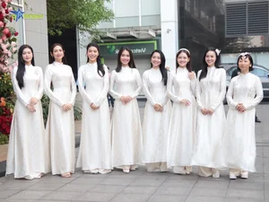 Groom Vinh Nguyen Shines in Elegant Ao Dai for Engagement to Diem My 9X - image 7