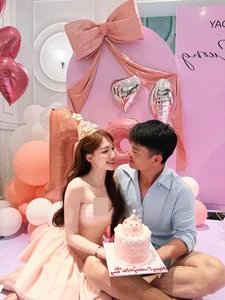 A Heartwarming Celebration: Inside Hoa Minzy’s Sweet Birthday Moments with Her Loving Family - image 7