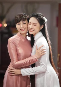 Doãn Hải My Spotted with Her Mother Amidst Recent Social Media Rumors - image 5
