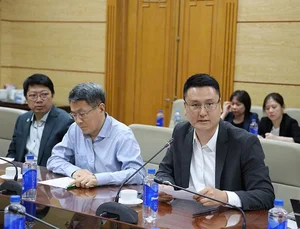 Deputy Minister Nguyen Tri Thuc Strengthens Ties with Sunwah Group and Chinese Enterprises - image 3