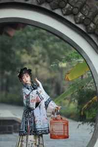 YiTuYu Art Language Vol. 6618: Zhou Zhou AY’s Artistic Visual Storytelling - image 0