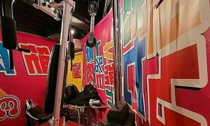 Inside Japan's Viral Slapping Bar: The Unique Experience at Shachihoko-ya in Nagoya - image 6