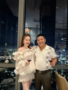 Celebrating Five Years of Love: Bao Thy’s Anniversary and Thu Quynh’s Bold Fashion Statement - image 1