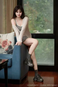 Aesthetic Grace: Yan Tian Kitty Shines in the Captivating No.10845 Collection - image 20