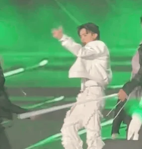 Negav Suffers Wardrobe Malfunction at ATSH Concert and Hilarious Interaction with Isaac - image 2