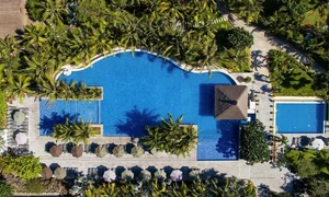 Top 10 Most Booked Summer Resorts for a Perfect Luxury Getaway - image 1