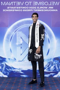 Dashing Nam Vuong Pageant Stars: A Close-Up at the Vietnam Title Ceremony - image 9
