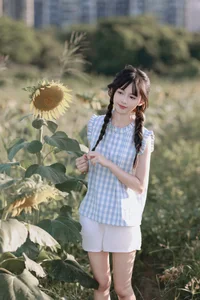 Xiao Le - YiTuYu Art Language Vol.7875 Elegant Portrait Photography - image 0