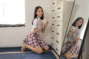 Mei Zi’s Academy Style: A Fresh Take on Preppy Fashion - image 38