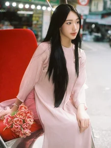 Vietnam’s 'Ice Skating Angel' Captivates Netizens with Radiant Beauty - image 1