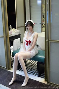 The Sweet and Alluring Beauty of Yue Er Yue Er in Shanghai - image 18