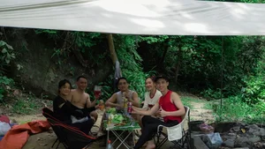 Riverside Camping at Da Huoai: A Serene Escape into Nature - image 0