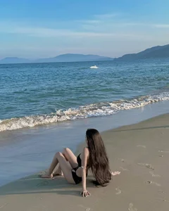 The Art of the Summer Photo Dump: Exploring Coastal Elegance with Saigon’s Leading Influencer - image 9