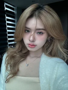 Enchanting Charm: The Captivating Beauty of the Nghe An Hot Girl - image 0