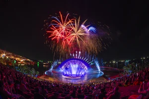 Spectacular New Year Celebrations in Phu Quoc: Three Consecutive Fireworks Displays - image 4