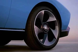 The Ultra-Exclusive Rolls-Royce Nightingale Debuts with a $10 Million Price Tag and Limited Run - image 4