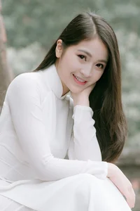 Top 100 Most Beautiful Ao Dai: A Tribute to Vietnamese Elegance - image 37