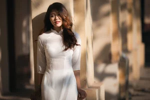 Top 100 Most Beautiful Ao Dai: A Tribute to Vietnamese Elegance - image 50