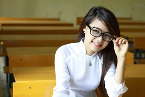 Top 100 Most Beautiful Ao Dai: A Tribute to Vietnamese Elegance - image 3