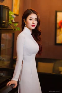 Top 100 Most Beautiful Ao Dai: A Tribute to Vietnamese Elegance - image 17