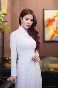 Top 100 Most Beautiful Ao Dai: A Tribute to Vietnamese Elegance - image 22