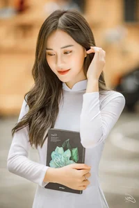 Top 100 Most Beautiful Ao Dai: A Tribute to Vietnamese Elegance - image 34