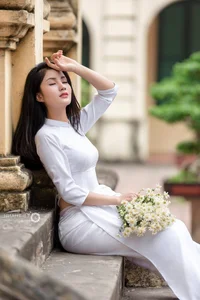 Top 100 Most Beautiful Ao Dai: A Tribute to Vietnamese Elegance - image 27