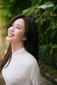 Top 100 Most Beautiful Ao Dai: A Tribute to Vietnamese Elegance - image 36