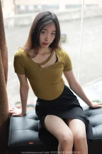 Elegant High-Slit Dress Collection Featuring Xiao Jiu for IESS - image 36