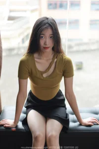 Elegant High-Slit Dress Collection Featuring Xiao Jiu for IESS - image 30