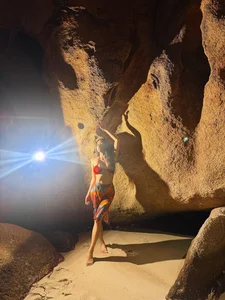 Yaya Truong Nhi Sets Summer Trends with Stunning Beach Fashion - image 6