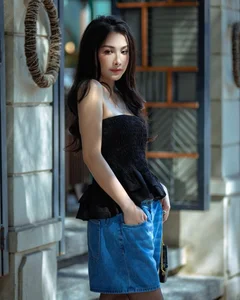 Yaya Truong Nhi Sets Summer Trends with Stunning Beach Fashion - image 0