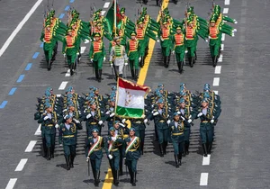Vietnam’s Military Presence at Moscow’s Red Square Parade: A Stunning Visual Gallery - image 17